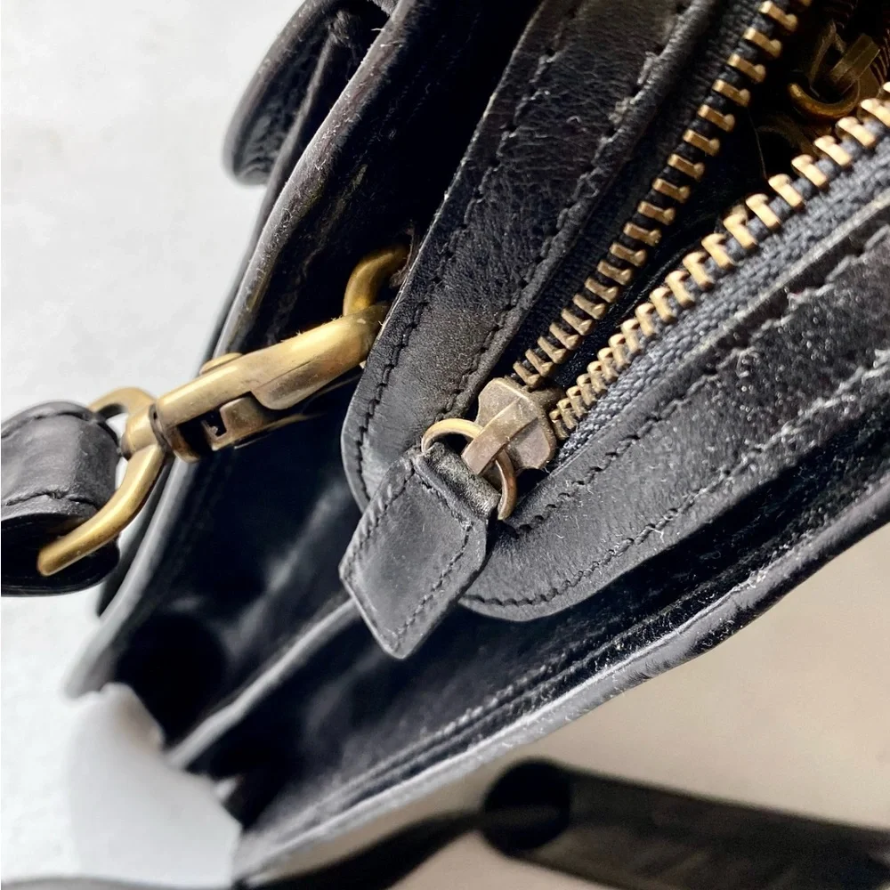 Elegant Black Leather Briefcase for Men Italian leather bag